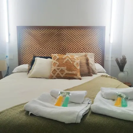 Megano, A Estrenar En La Ruta Vinos. Junto A Estanciones. Appartamento